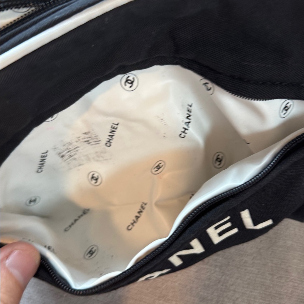 CHANEL Logo Cosmetic Pouch Make Up Bag - Picture 11 of 11